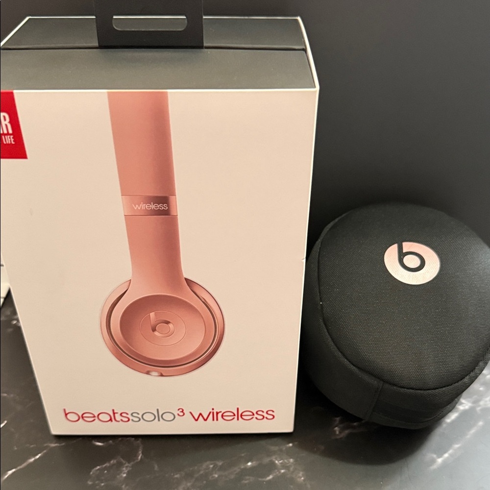 Beats Solo3 Wireless Headphones - Rose Gold